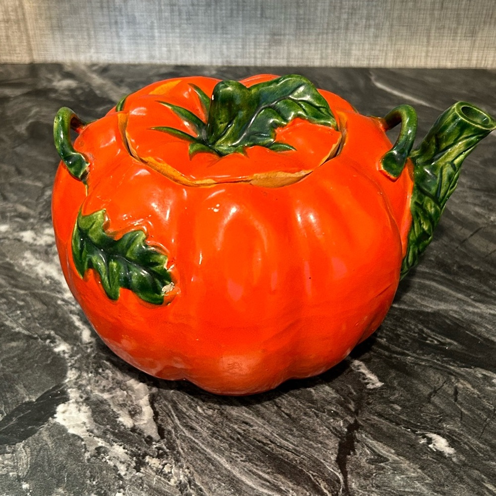 Ceramic pumpkin teapot